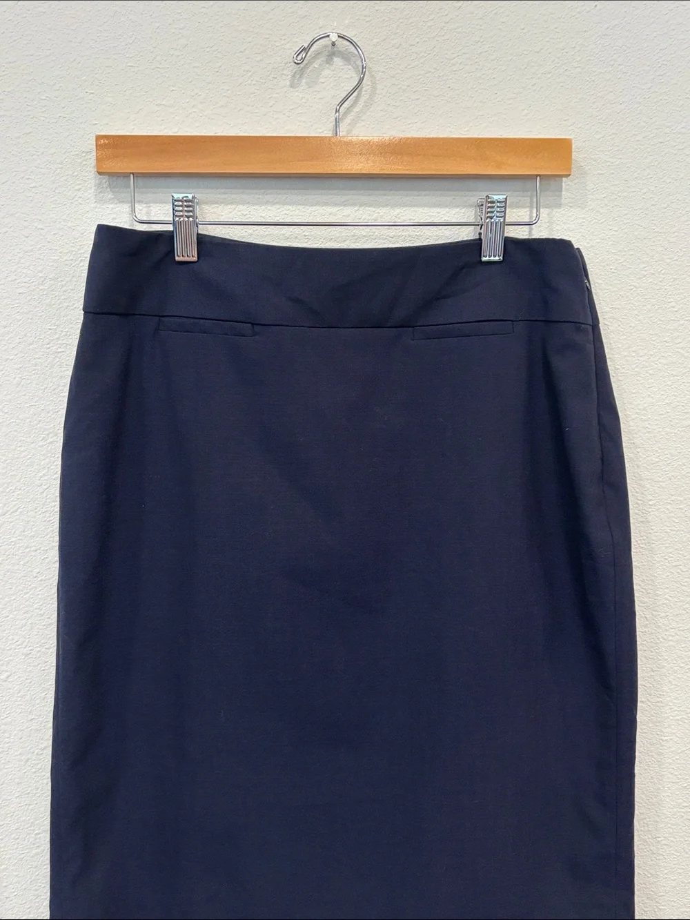 Banana Republic Women’s Wool Blend Classic Navy Pencil Skirt Size 8